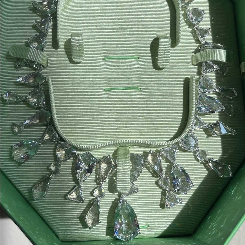 Swarovski Ariana Grande Statement Crystal Necklace discontinued $2500. Last one - Picture 16 of 17